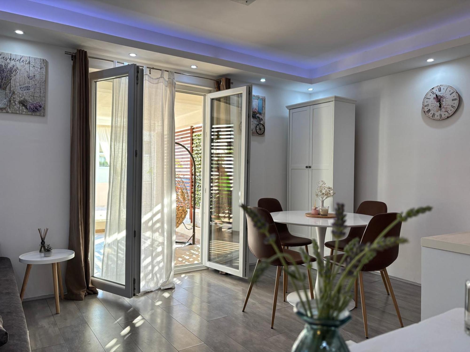 Luxury Apartman Nr Σίμπενικ Εξωτερικό φωτογραφία